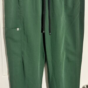Fabletics Men's Forest Green Drawstring Scrub Joggers